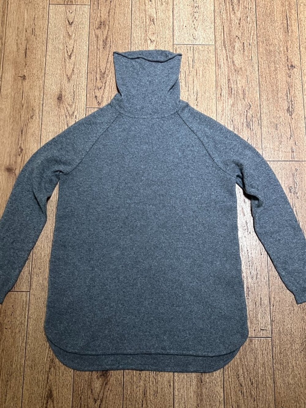 Gray Raglan Tunic Turtleneck Sweater OS